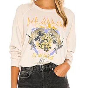 DAYDREAMER Women’s Def Leppard Adrenalize Sweatshirt‎ in Ivory Size Med